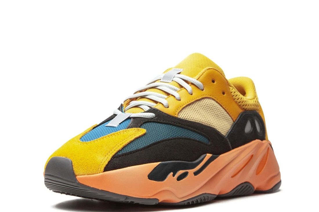 Website That Sell Yeezy 700 Sun Fake Sneakers Online (4)